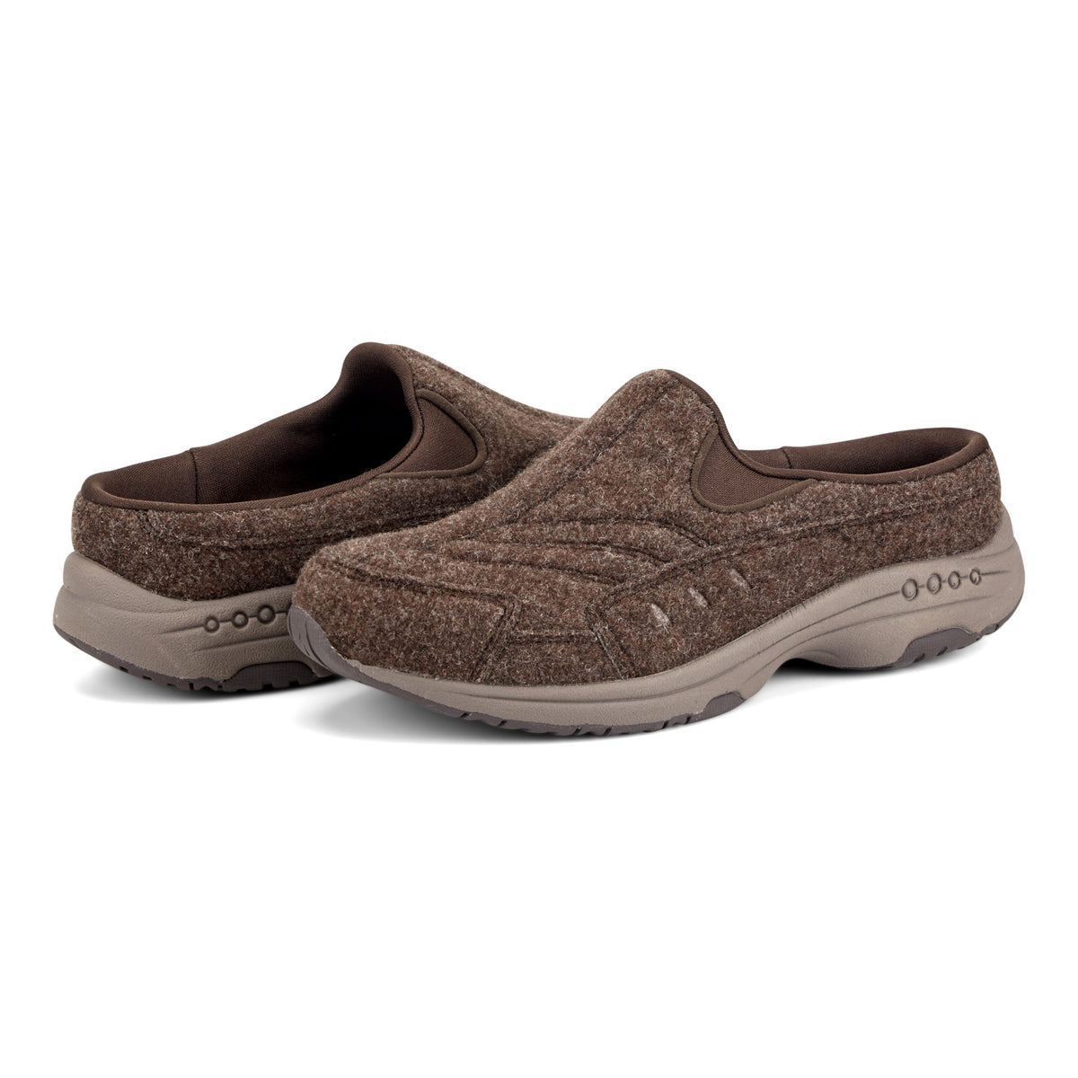 Traveleco Clogs