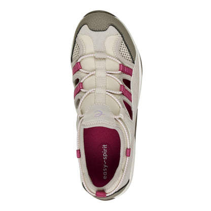 Everete Walking Shoes