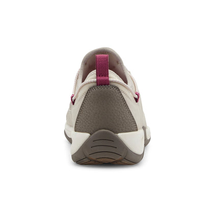 Everete Walking Shoes