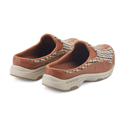 Traveltime Clogs