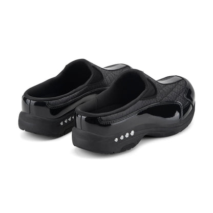 Traveltime Classic Clogs