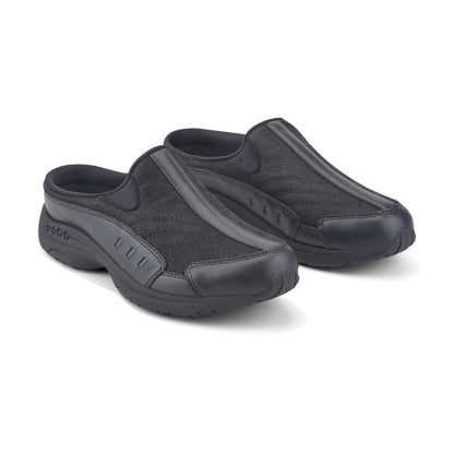 Traveltime Leather Clogs