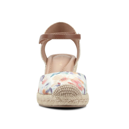 Makaylie Wedge Heels