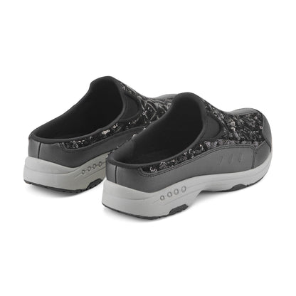 Traveltime Clogs