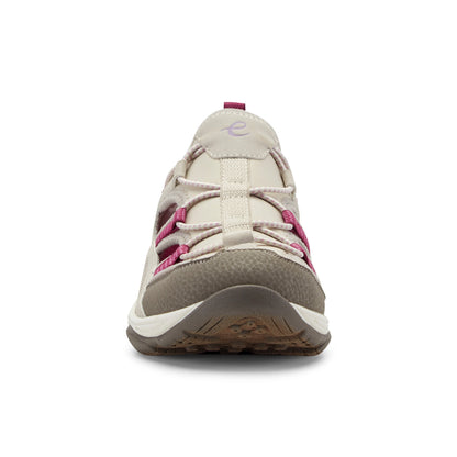 Everete Walking Shoes